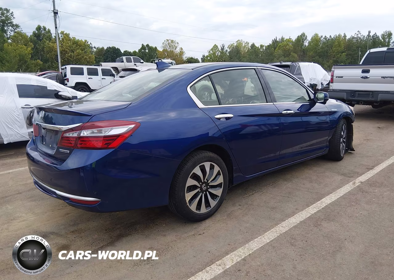 2017 Honda Accord Hybrid Ex-L VIN:JHMCR6F5XHC011167 - 4