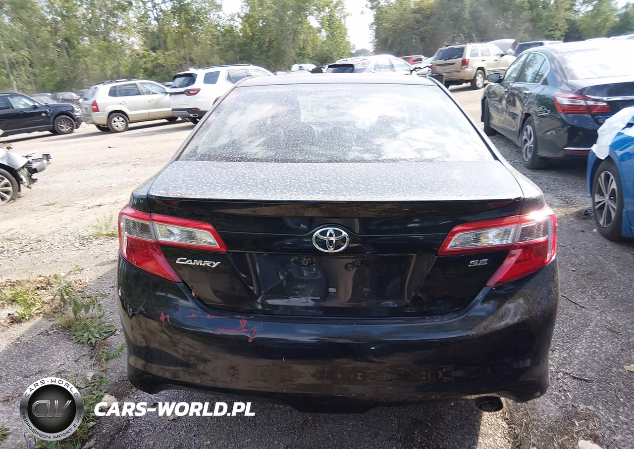 2014 Toyota Camry Se VIN:4T1BF1FK3EU854093 - 16