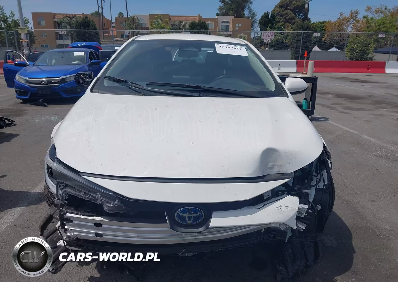 2025 Toyota Corolla Hybrid Le VIN:JTDBCMFE5SJ047113 - 11