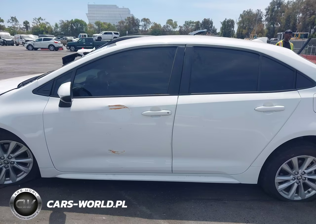 2025 Toyota Corolla Hybrid Le VIN:JTDBCMFE5SJ047113 - 13