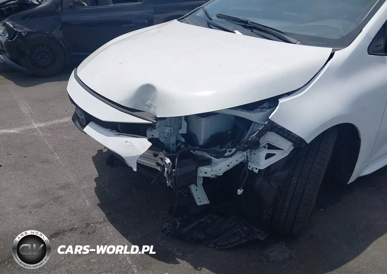 2025 Toyota Corolla Hybrid Le VIN:JTDBCMFE5SJ047113 - 6