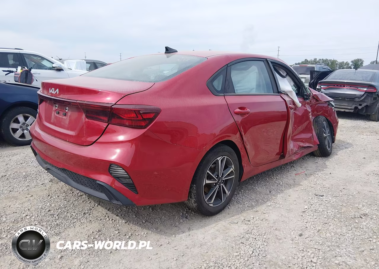 2024 Kia Forte Lxs VIN:3KPF24ADXRE719032 - 4