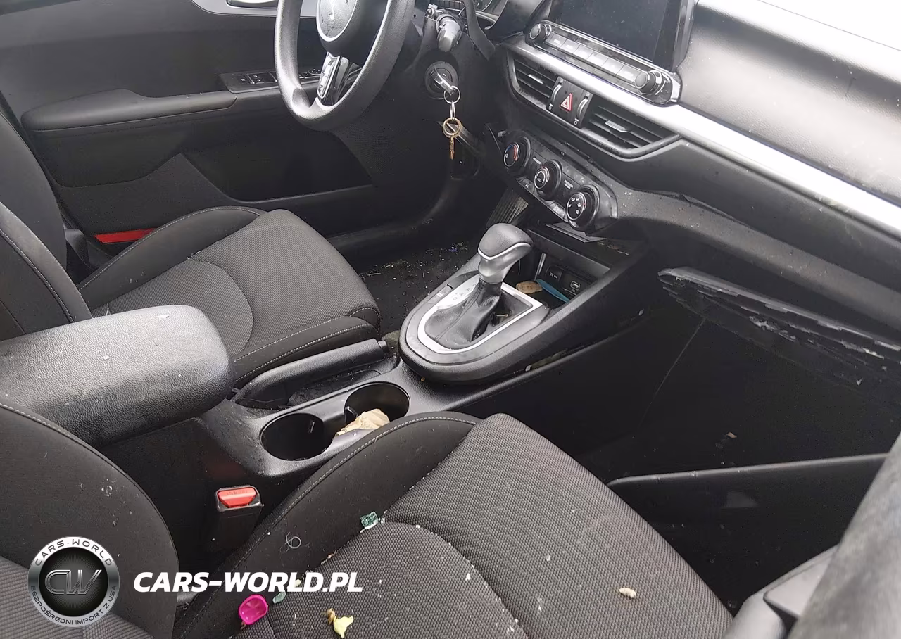 2024 Kia Forte Lxs VIN:3KPF24ADXRE719032 - 5