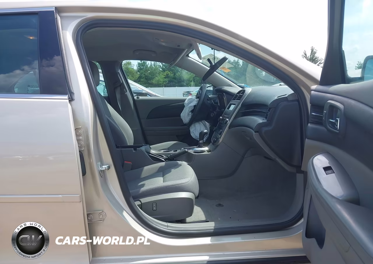 2014 Chevrolet Malibu 1Ls VIN:1G11B5SL4EF200363 - 5