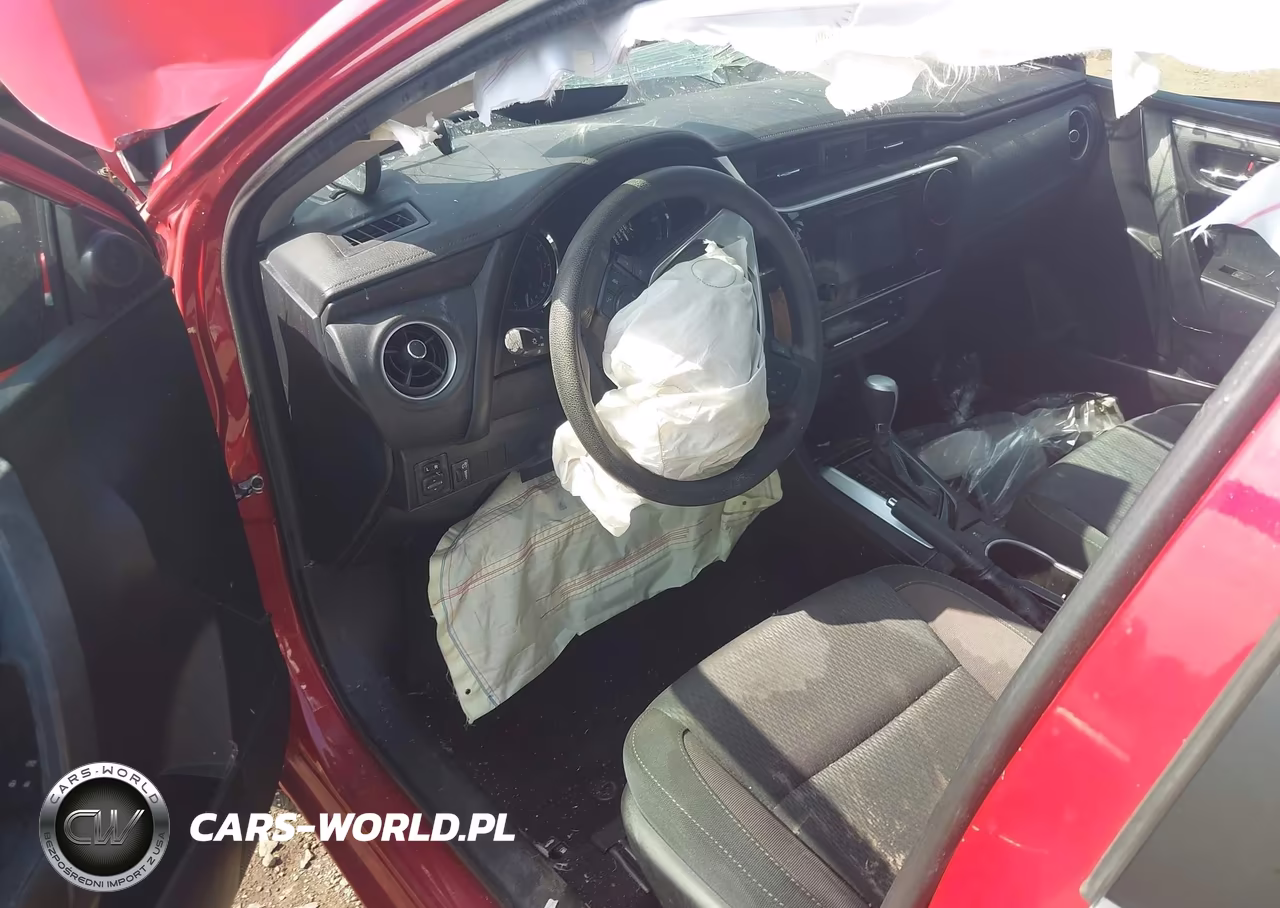 2017 Toyota Corolla Le VIN:5YFBURHE7HP632643 - 18