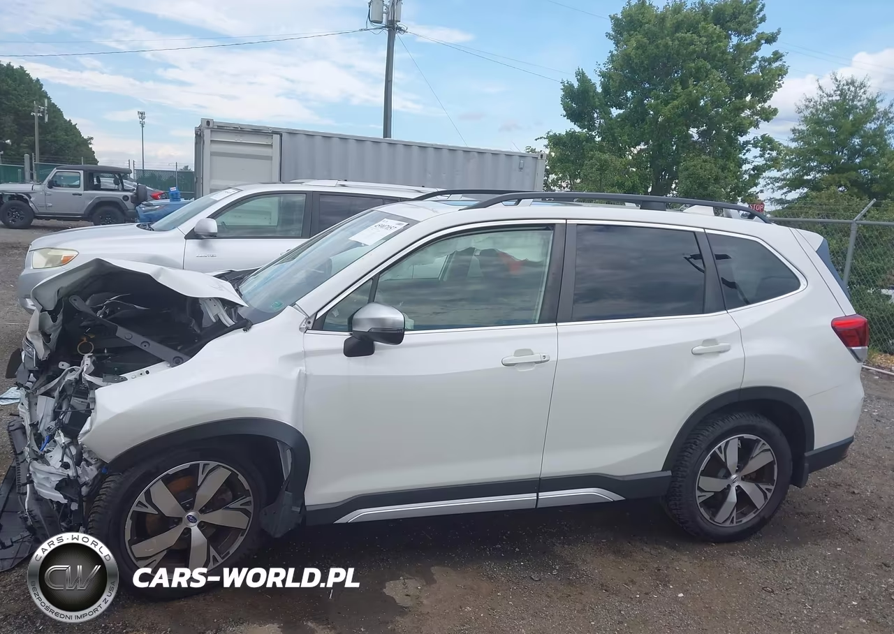 2020 Subaru Forester Touring VIN:JF2SKAXC9LH412143 - 15