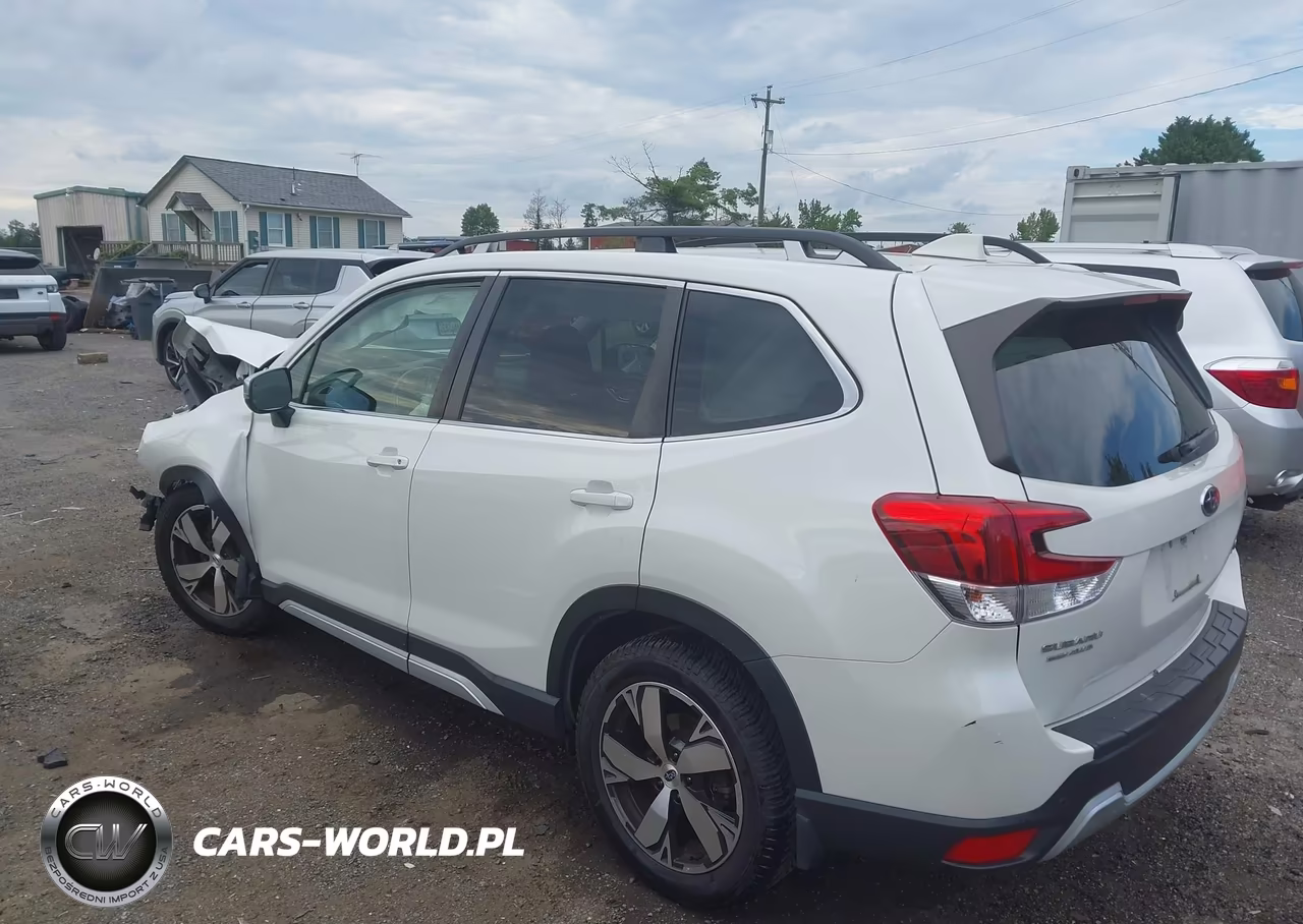 2020 Subaru Forester Touring VIN:JF2SKAXC9LH412143 - 3