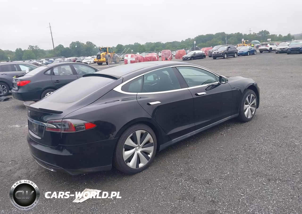 2013 Tesla Model S VIN:5YJSA1CG2DFP14630 - 4