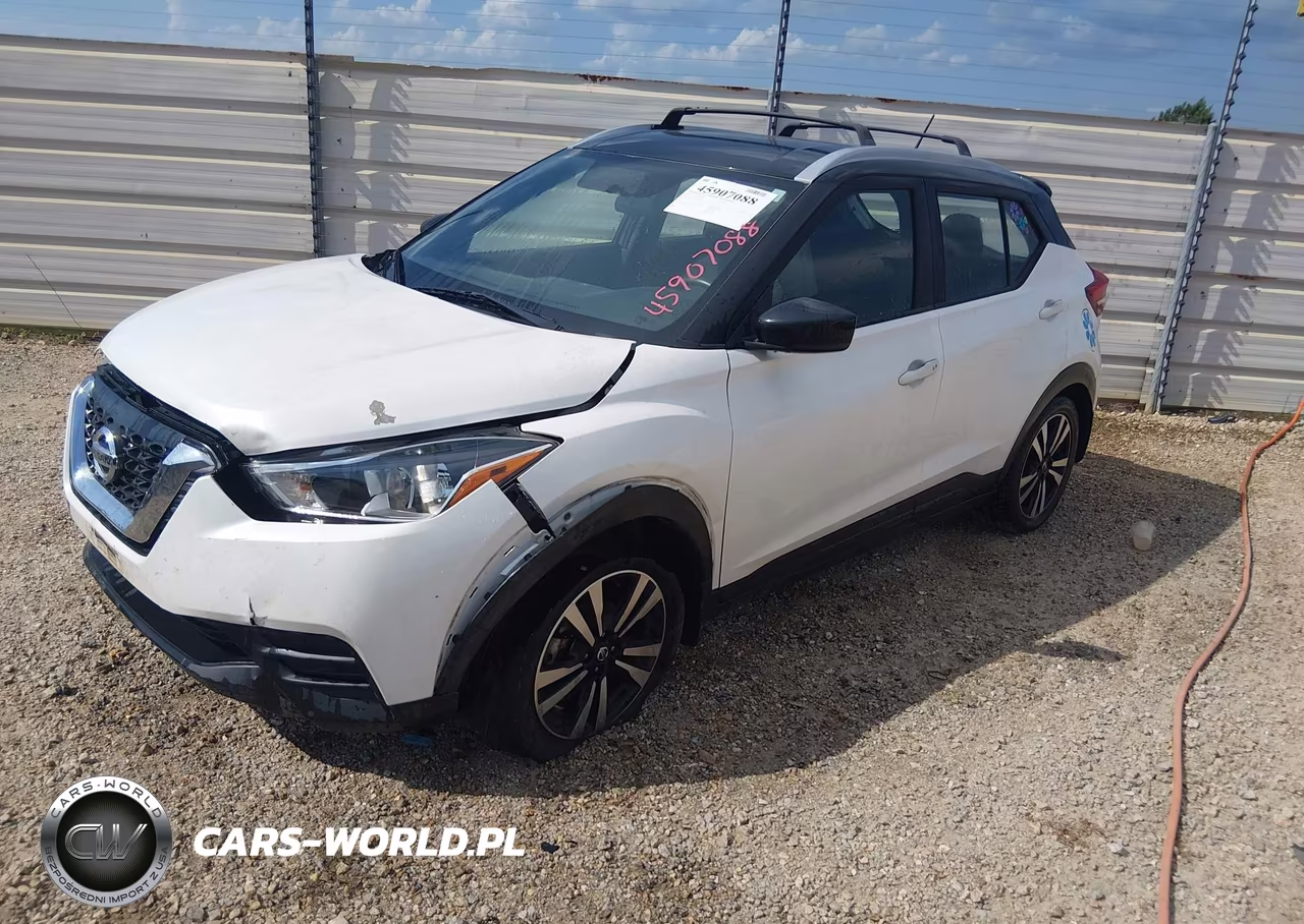 2018 Nissan Kicks Sv VIN:3N1CP5CU4JL538633 - 2