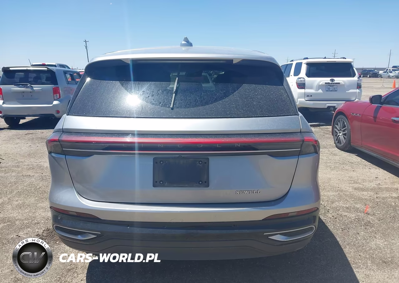 2024 Lincoln Nautilus Premiere VIN:5LMPJ8JA0RJ801366 - 16
