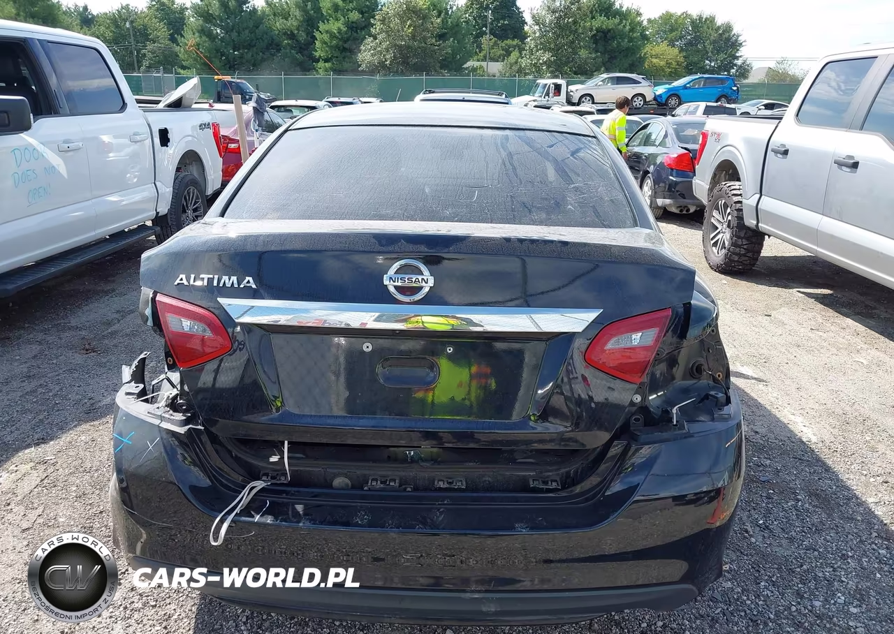 2018 Nissan Altima 2.5 S VIN:1N4AL3AP9JC121849 - 17