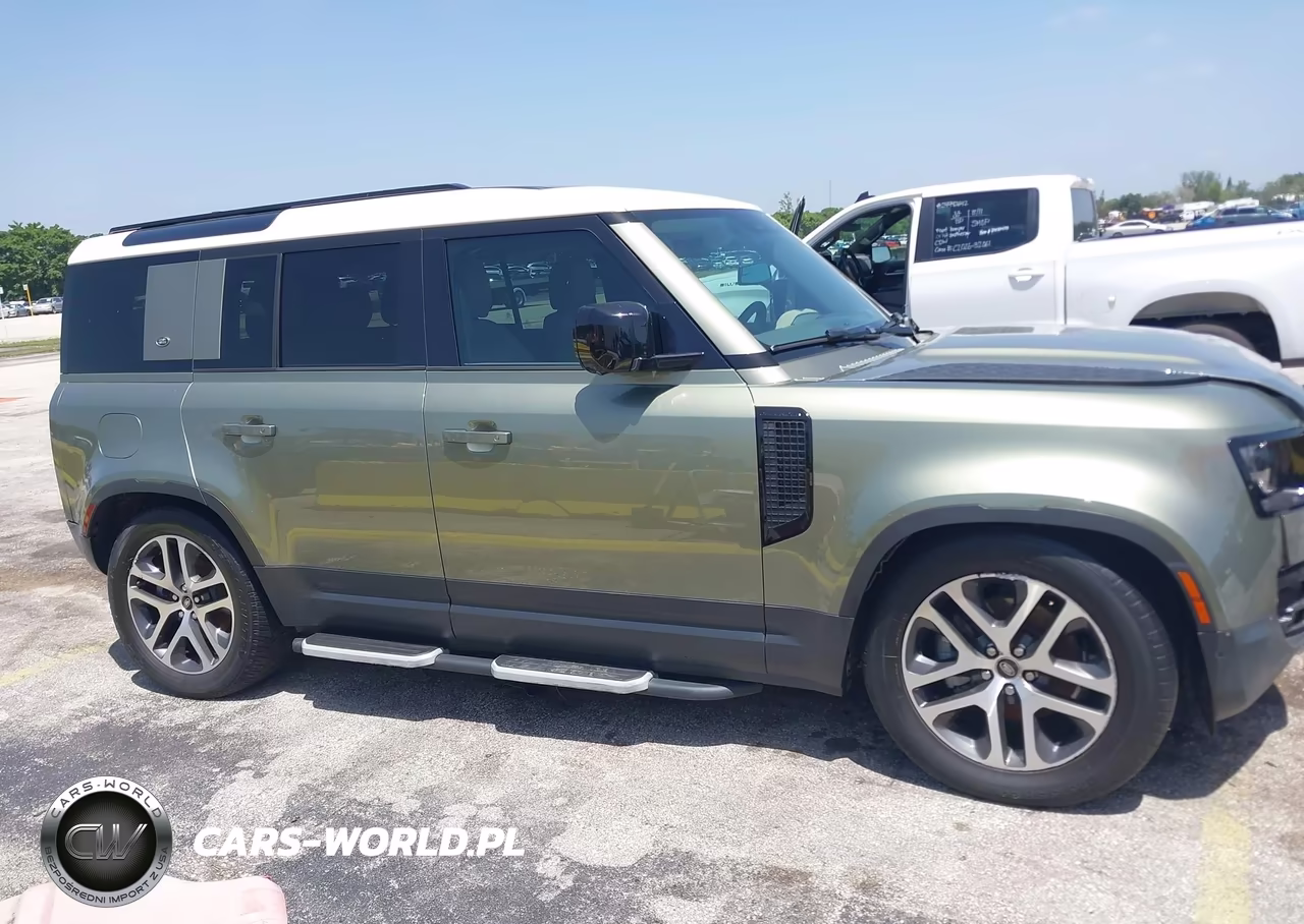 2022 Land Rover Defender 110 S VIN:SALEJ7RX5N2095526 - 12