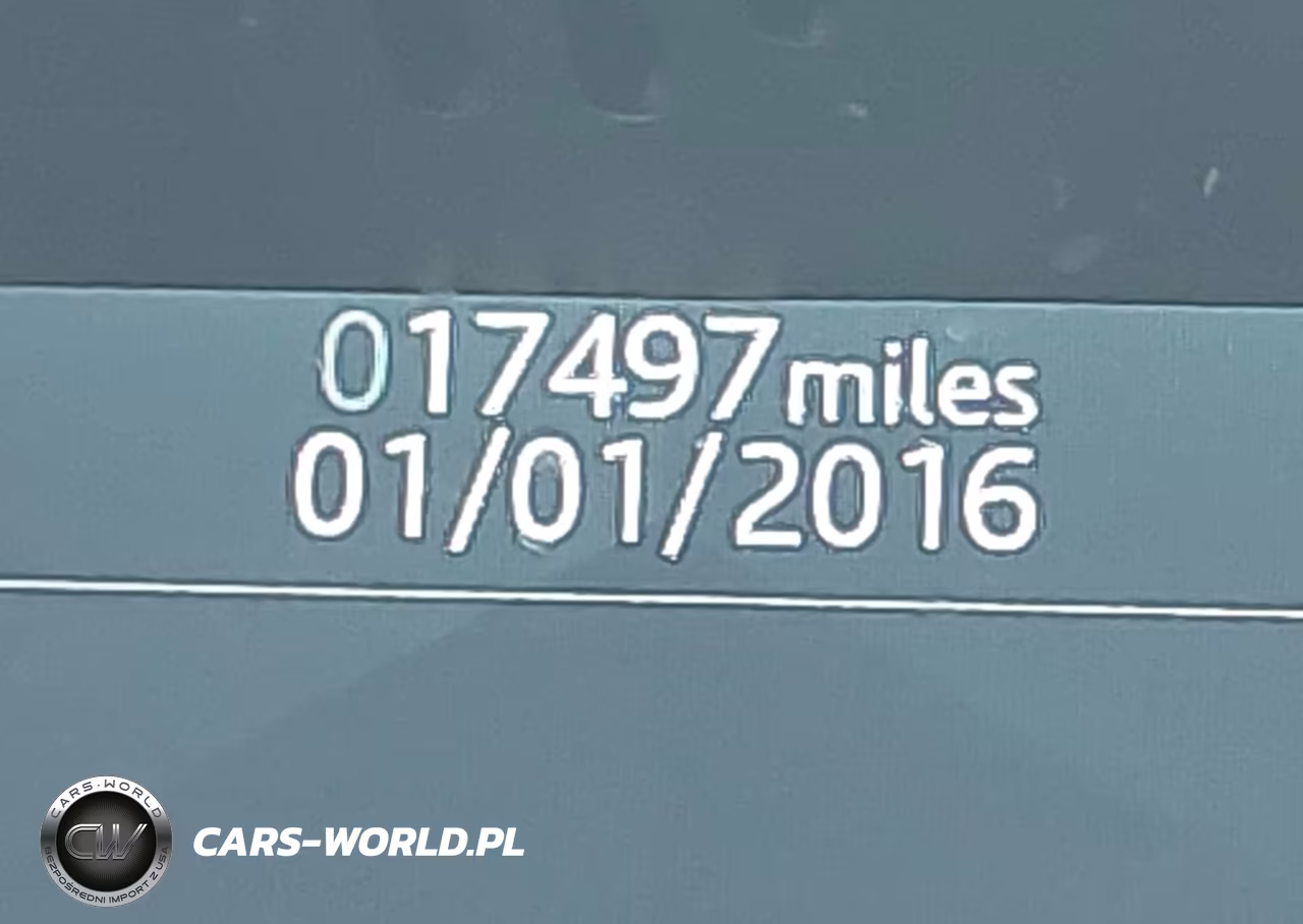 2022 Land Rover Defender 110 S VIN:SALEJ7RX5N2095526 - 14