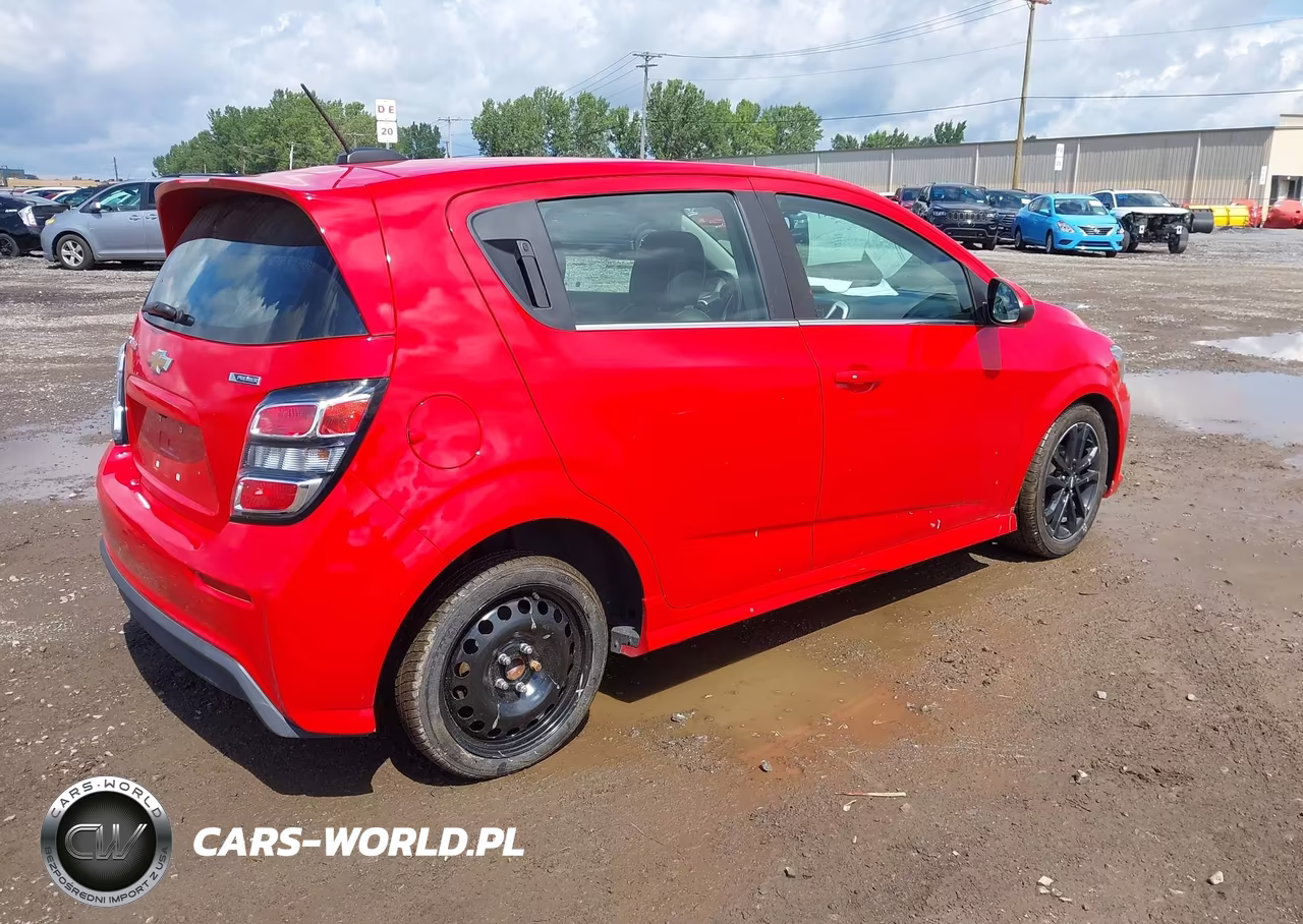 2017 Chevrolet Sonic Premier Auto VIN:1G1JF6SB7H4138653 - 4