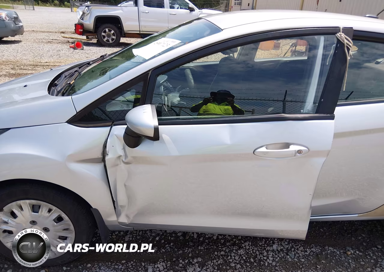 2014 Ford Fiesta S VIN:3FADP4AJ2EM177011 - 6