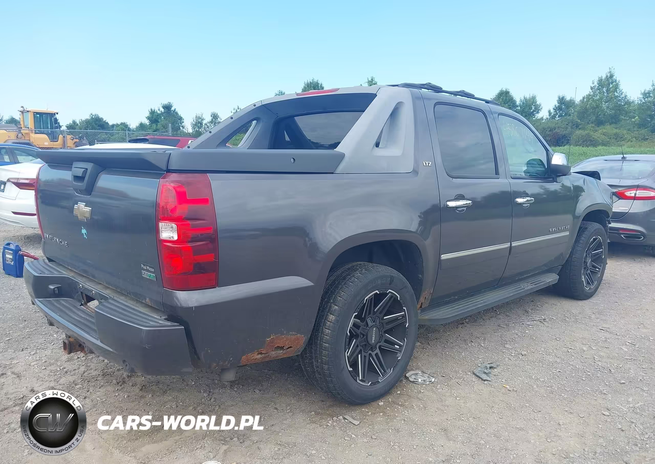 2011 Chevrolet Avalanche 1500 Ltz VIN:3GNTKGE3XBG116962 - 4