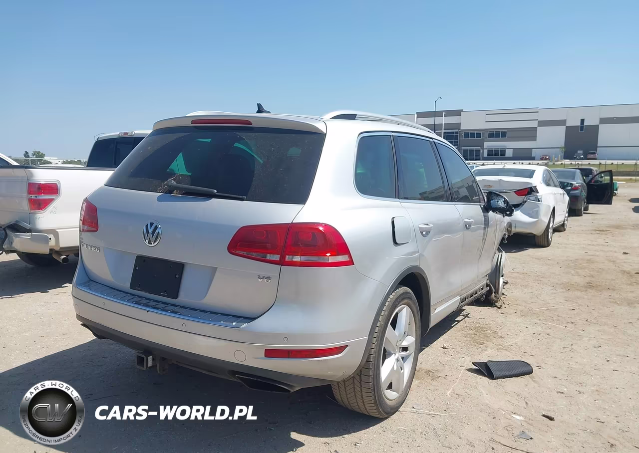 2012 Volkswagen Touareg Vr6 Lux VIN:WVGFF9BP2CD004518 - 4