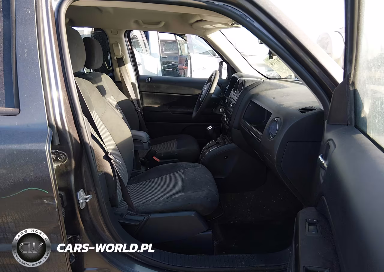 2017 Jeep Patriot Sport VIN:1C4NJRBBXHD111259 - 5