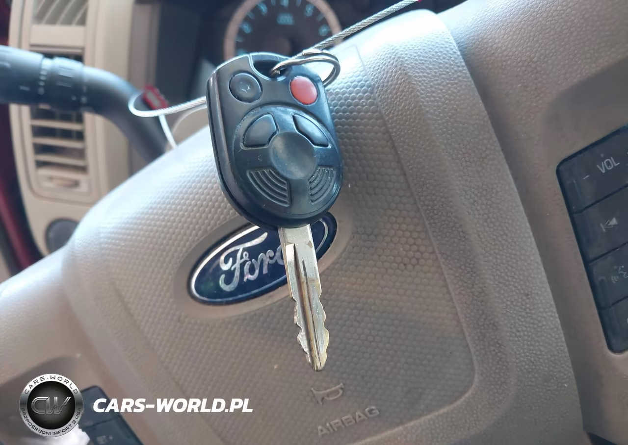 2012 Ford Escape Xls VIN:1FMCU0C72CKB26987 - 11