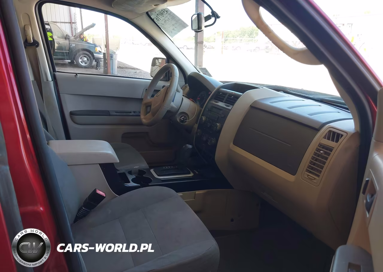 2012 Ford Escape Xls VIN:1FMCU0C72CKB26987 - 5