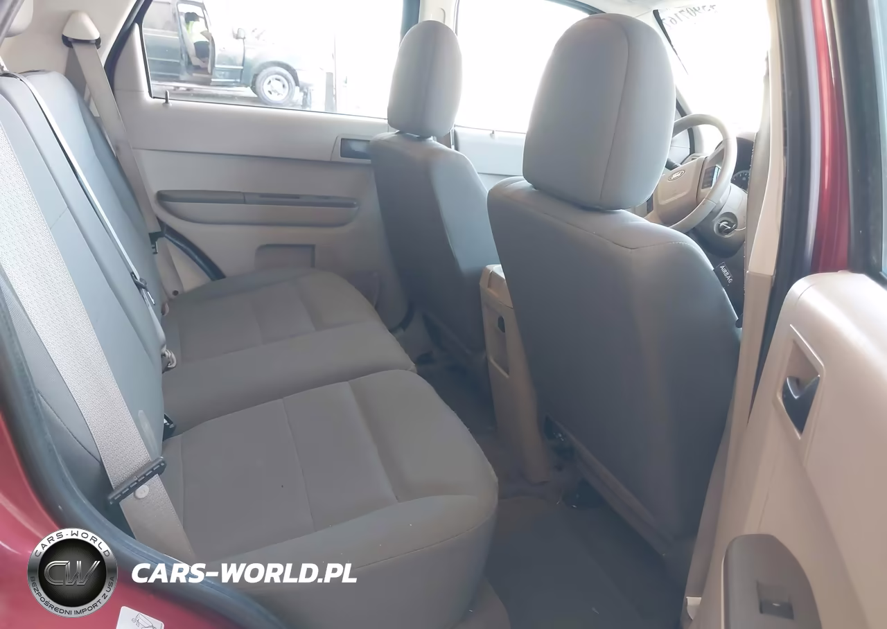2012 Ford Escape Xls VIN:1FMCU0C72CKB26987 - 8