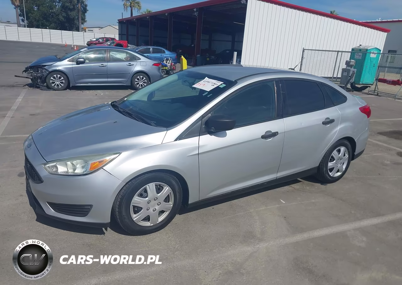 2016 Ford Focus S VIN:1FADP3E29GL276233 - 2