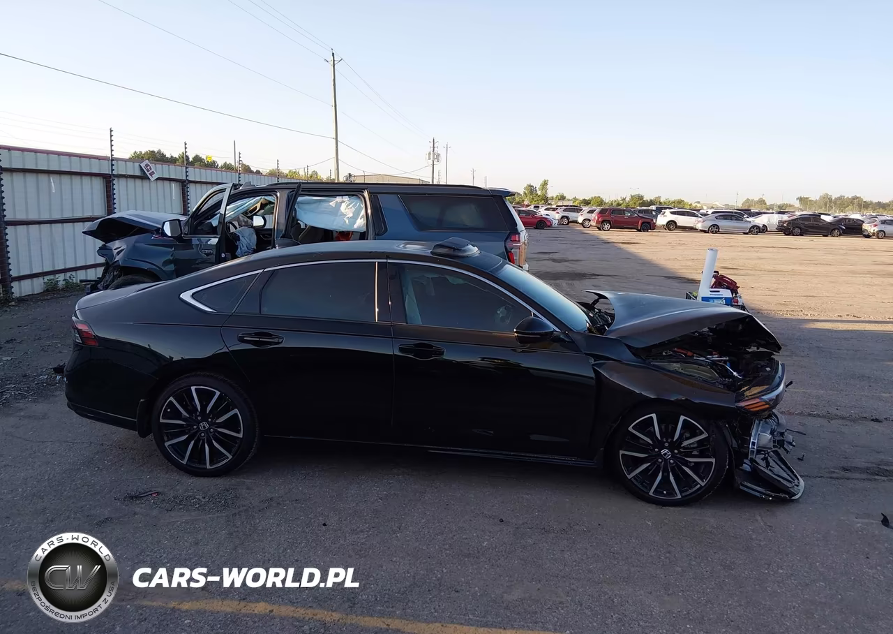 2024 Honda Accord Hybrid Touring VIN:1HGCY2F89RA092197 - 13