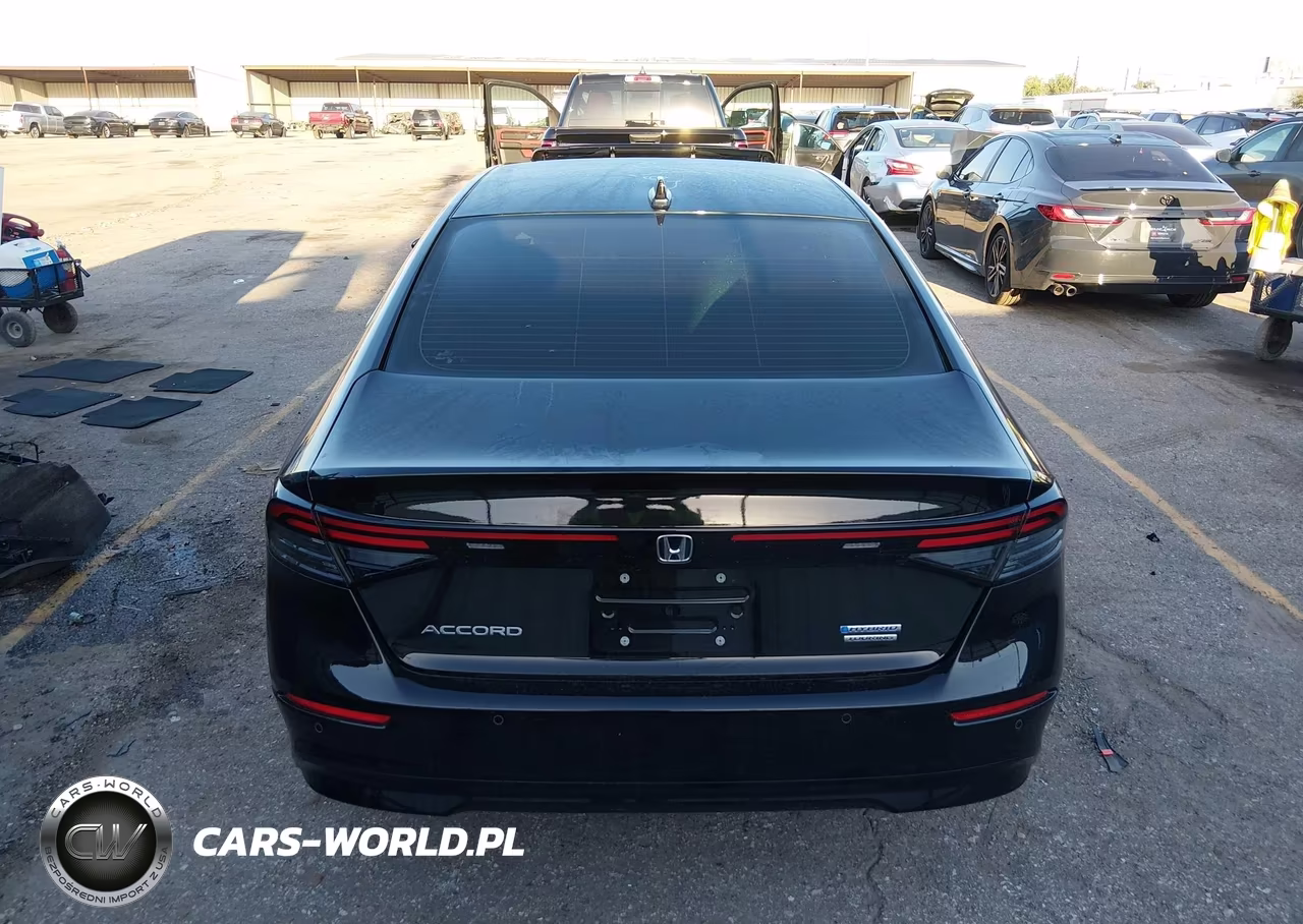 2024 Honda Accord Hybrid Touring VIN:1HGCY2F89RA092197 - 16