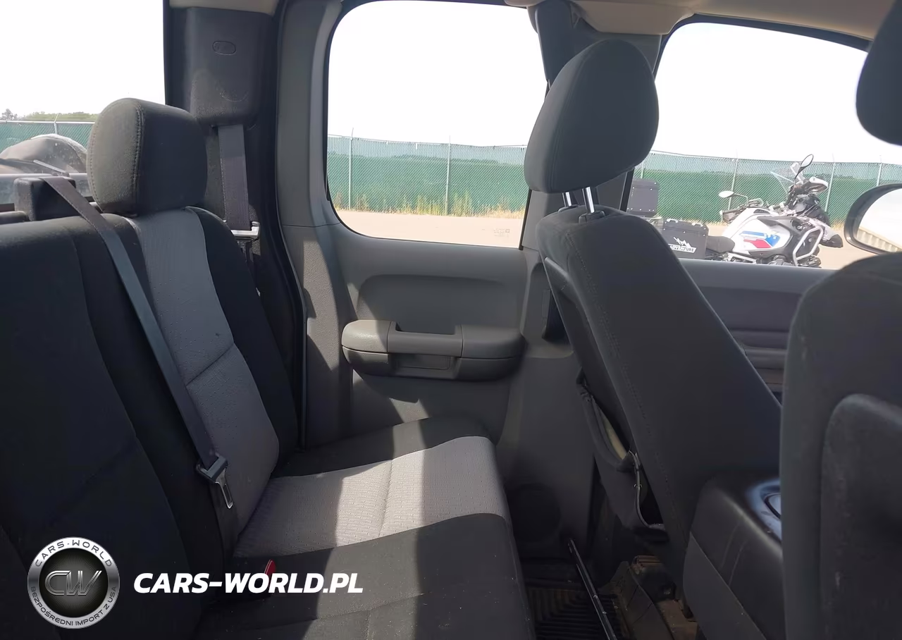 2008 Chevrolet Silverado 1500 Work Truck VIN:2GCEC190X81270701 - 8
