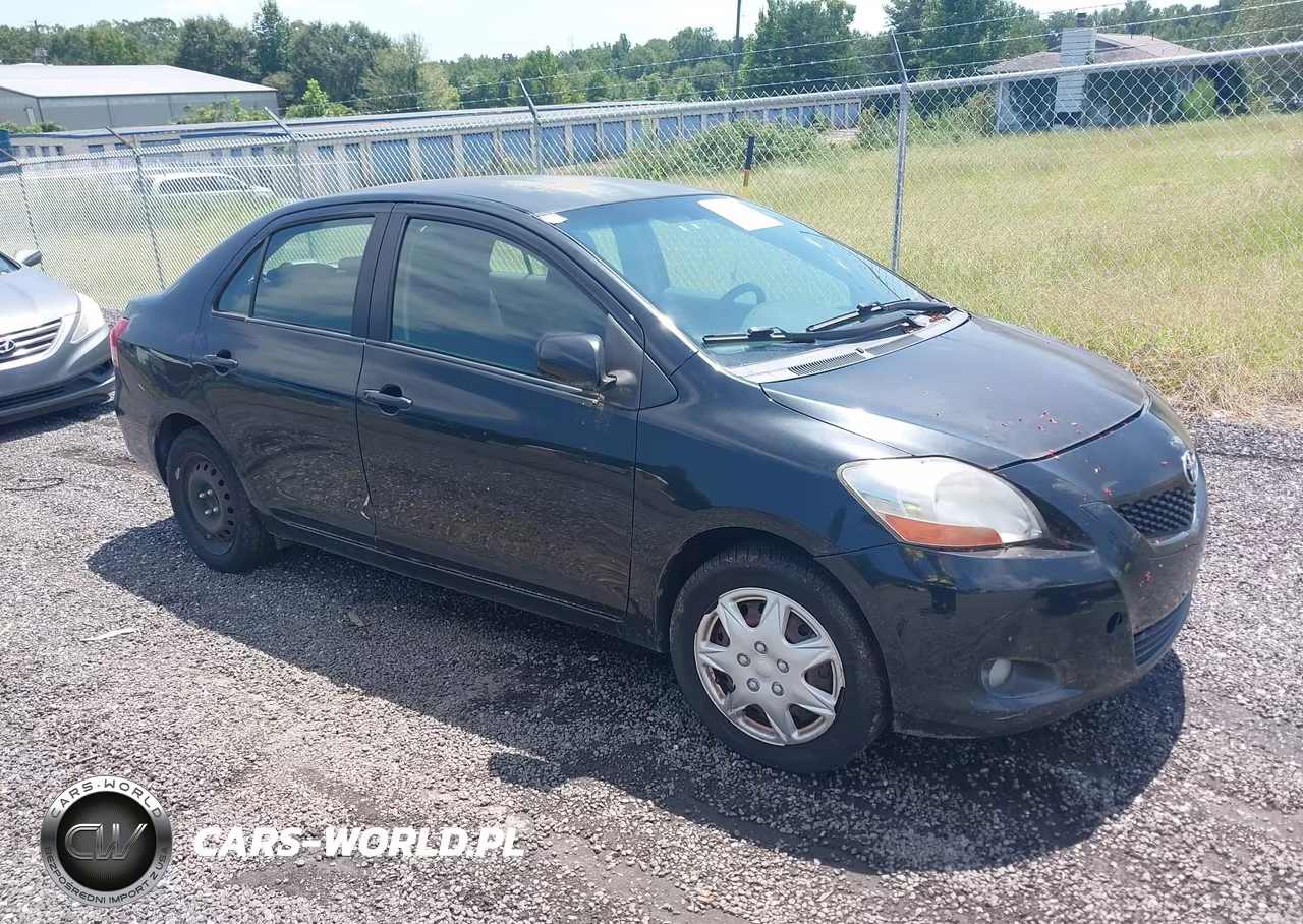 2010 Toyota Yaris – zdjęcie 1 z 11