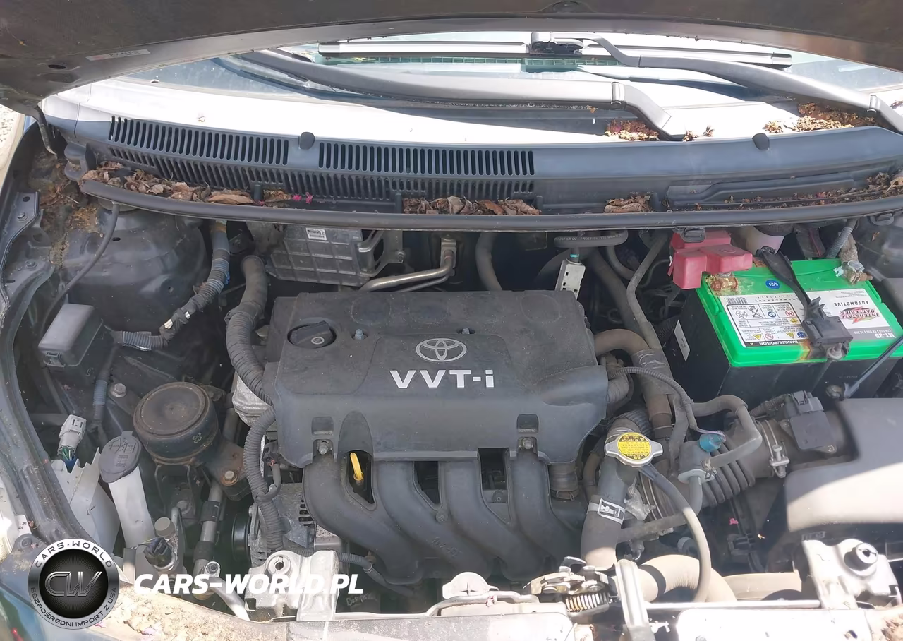 2010 Toyota Yaris VIN:JTDBT4K32A1360557 - 10