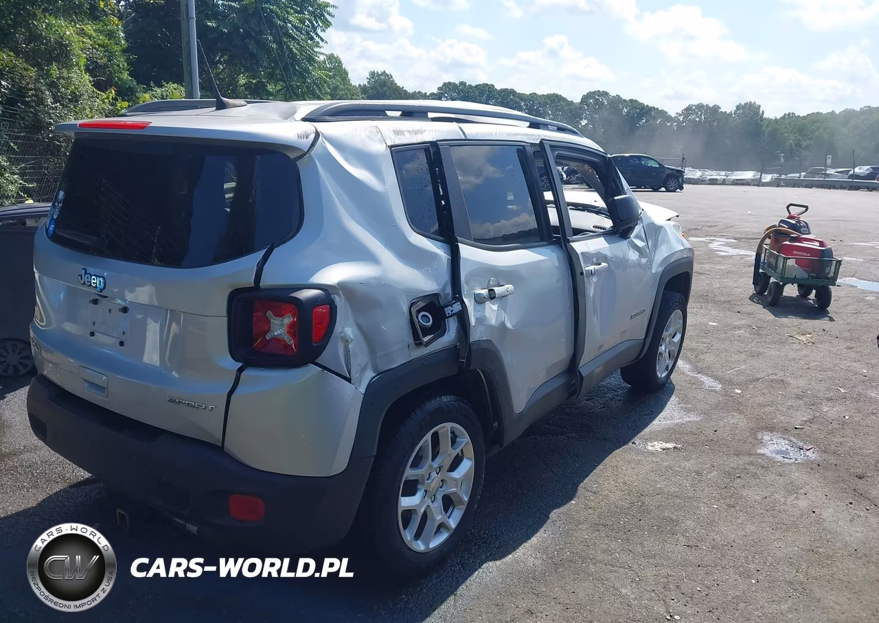 2018 Jeep Renegade Sport 4X4 VIN:ZACCJBAB9JPJ42670 - 4