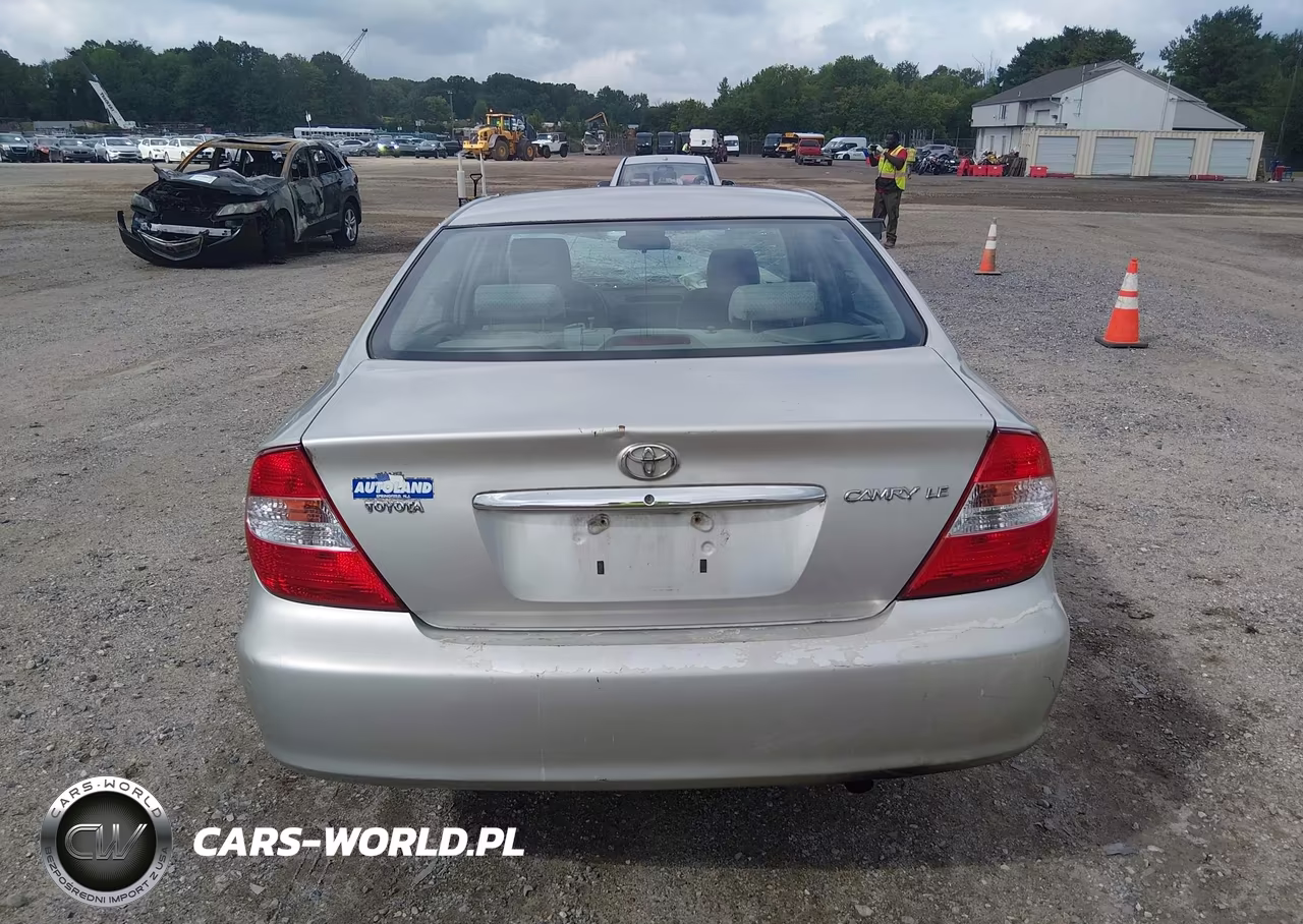 2003 Toyota Camry Le VIN:4T1BE32K33U783706 - 16