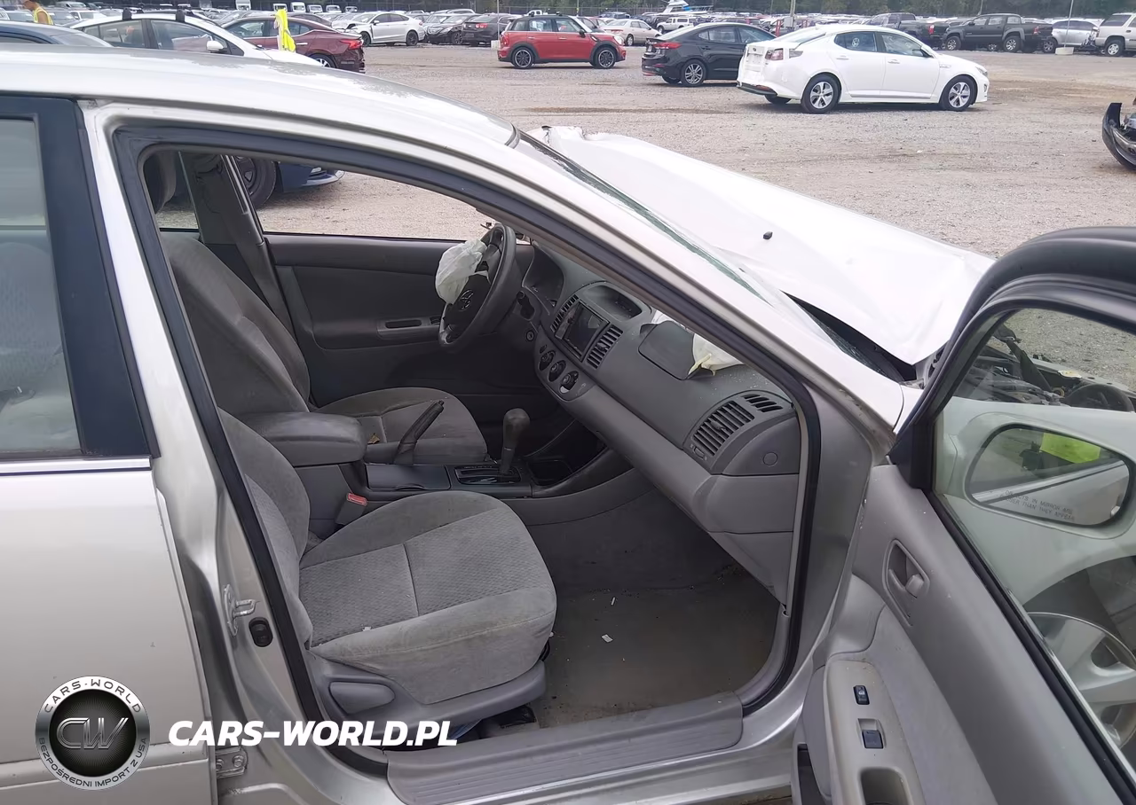2003 Toyota Camry Le VIN:4T1BE32K33U783706 - 5