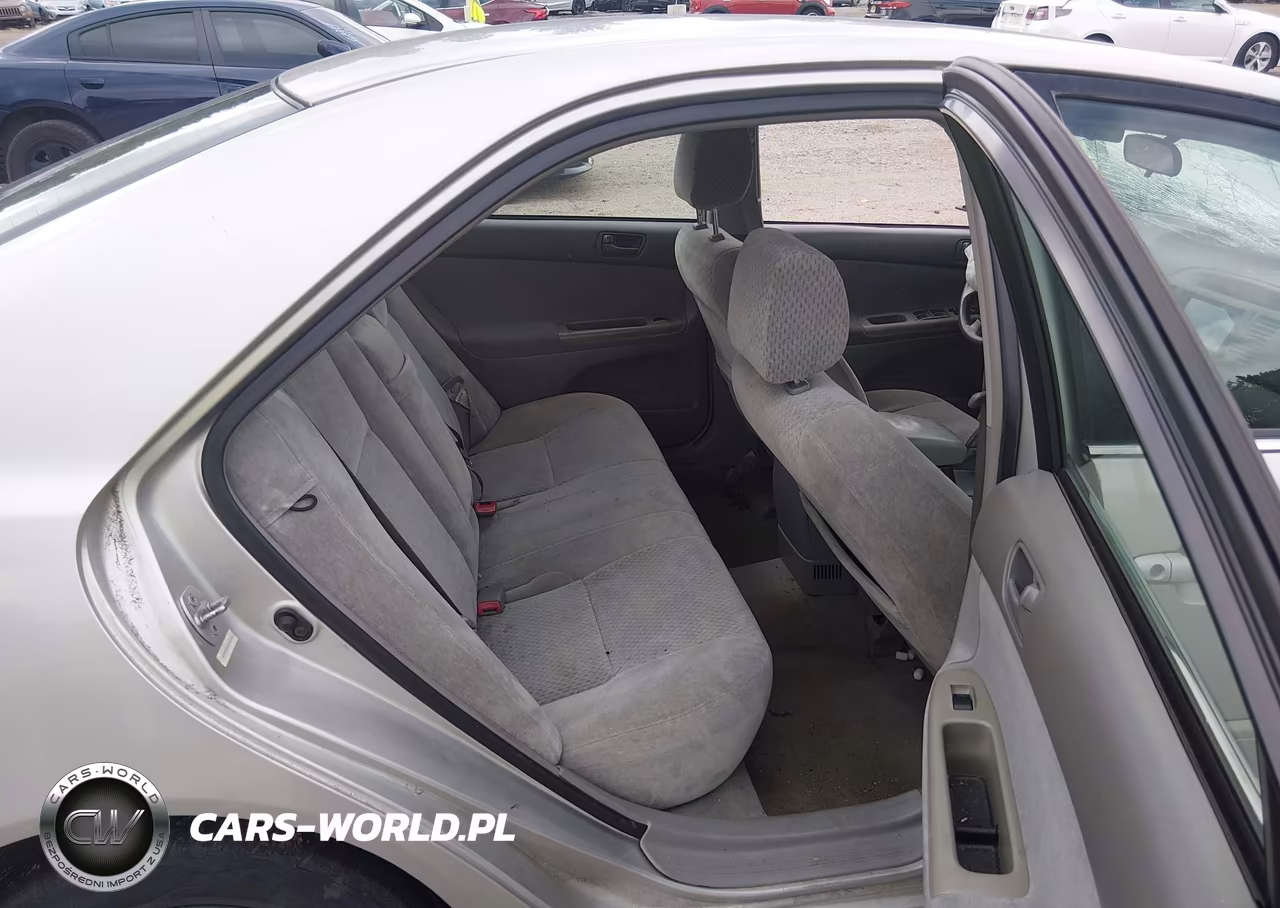 2003 Toyota Camry Le VIN:4T1BE32K33U783706 - 8