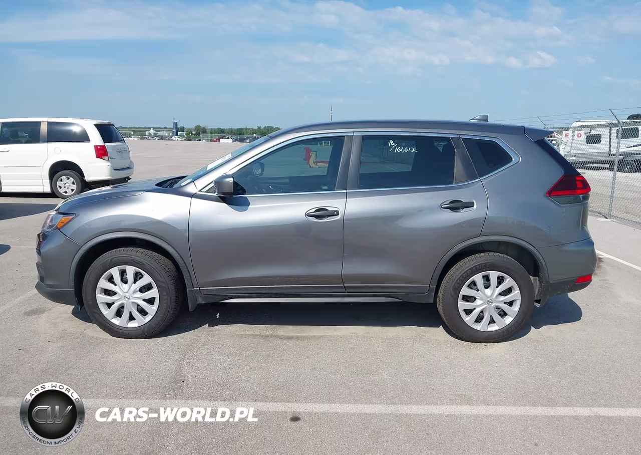 2018 Nissan Rogue S VIN:KNMAT2MV1JP505602 - 14