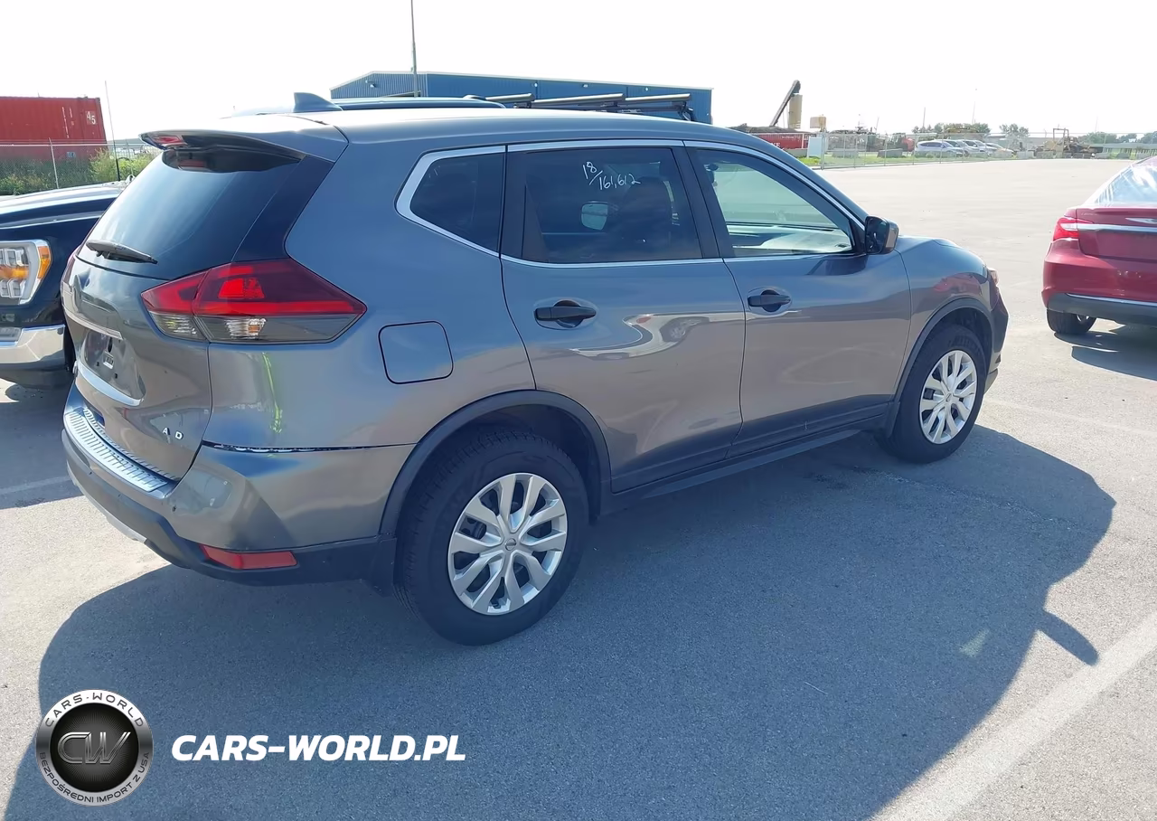 2018 Nissan Rogue S VIN:KNMAT2MV1JP505602 - 4