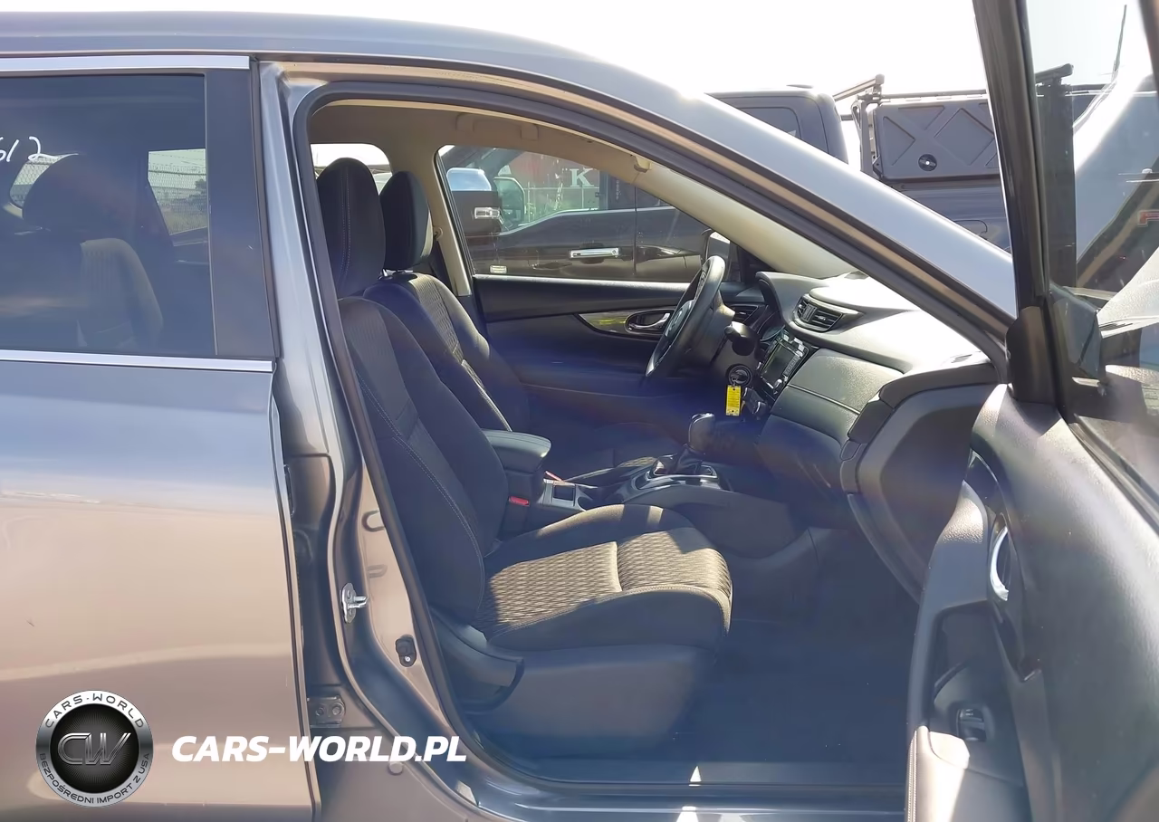 2018 Nissan Rogue S VIN:KNMAT2MV1JP505602 - 5
