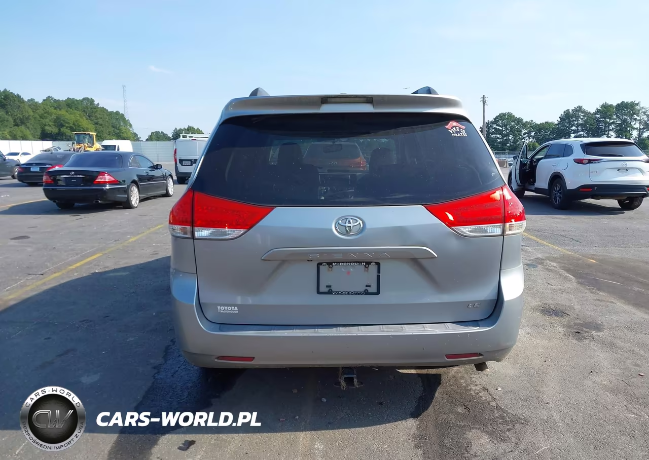 2014 Toyota Sienna Le V6 8 Passenger VIN:5TDKK3DC6ES474547 - 16