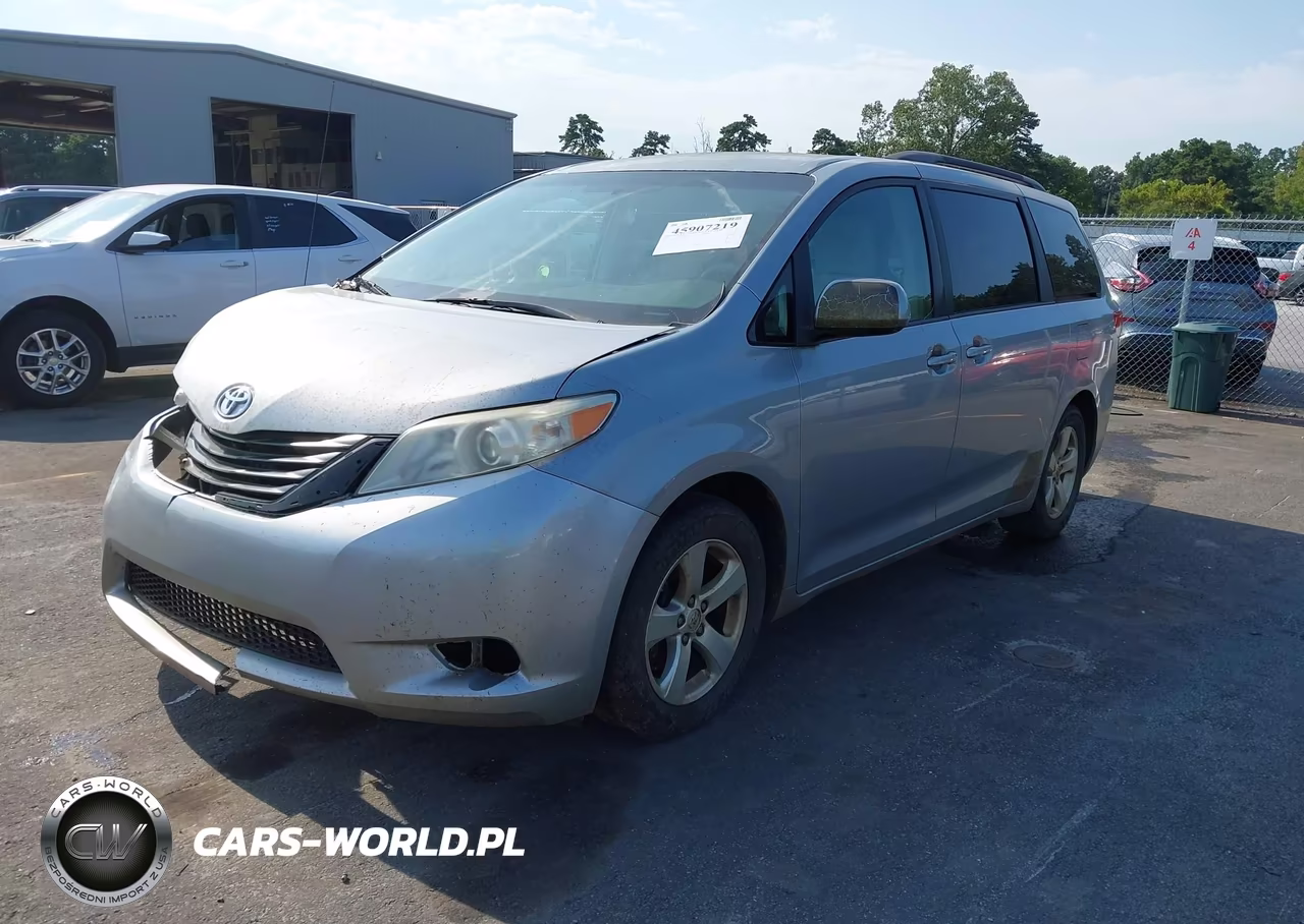 2014 Toyota Sienna Le V6 8 Passenger VIN:5TDKK3DC6ES474547 - 2