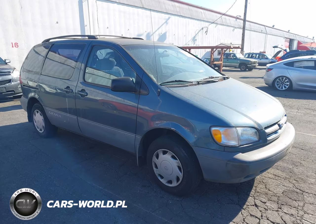2000 Toyota Sienna Ce