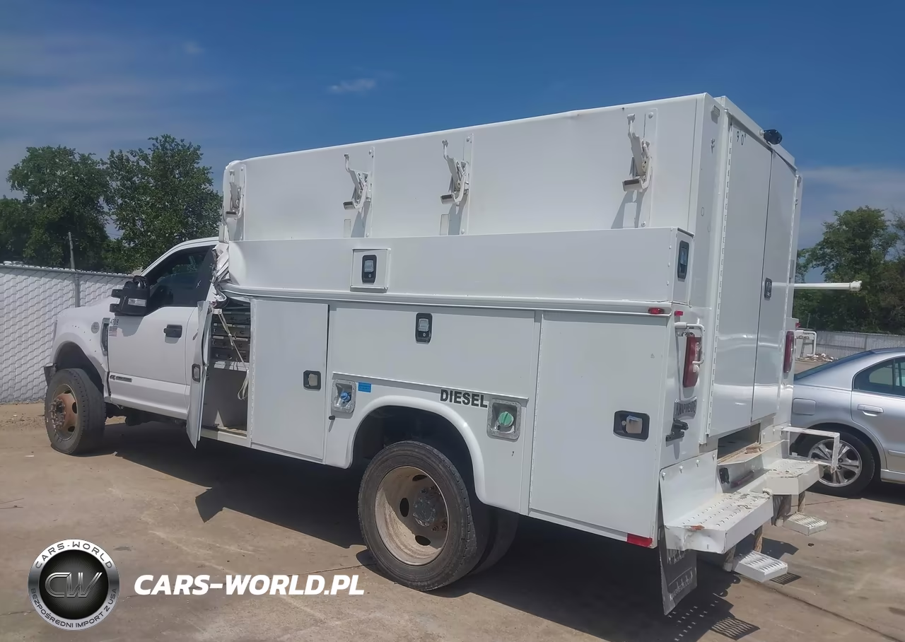 2019 Ford F-550 Chassis Xl VIN:1FDUF5HT2KEF70823 - 3