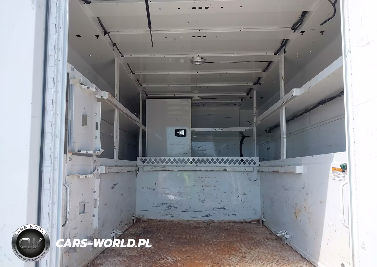 2019 Ford F-550 Chassis Xl VIN:1FDUF5HT2KEF70823 - 6