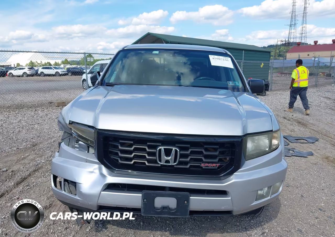 2014 Honda Ridgeline Sport VIN:5FPYK1F72EB001500 - 12