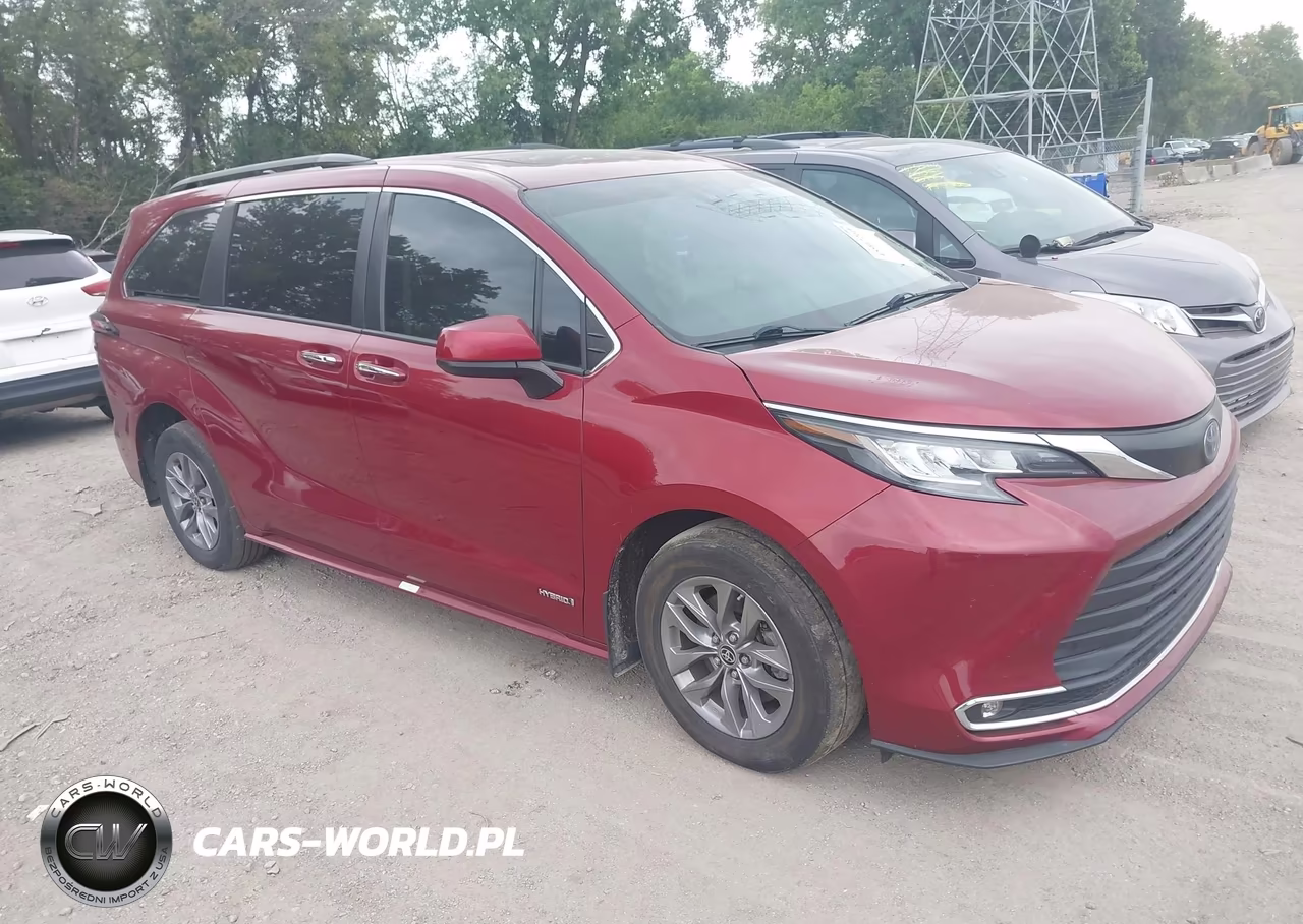 2021 Toyota Sienna Xle