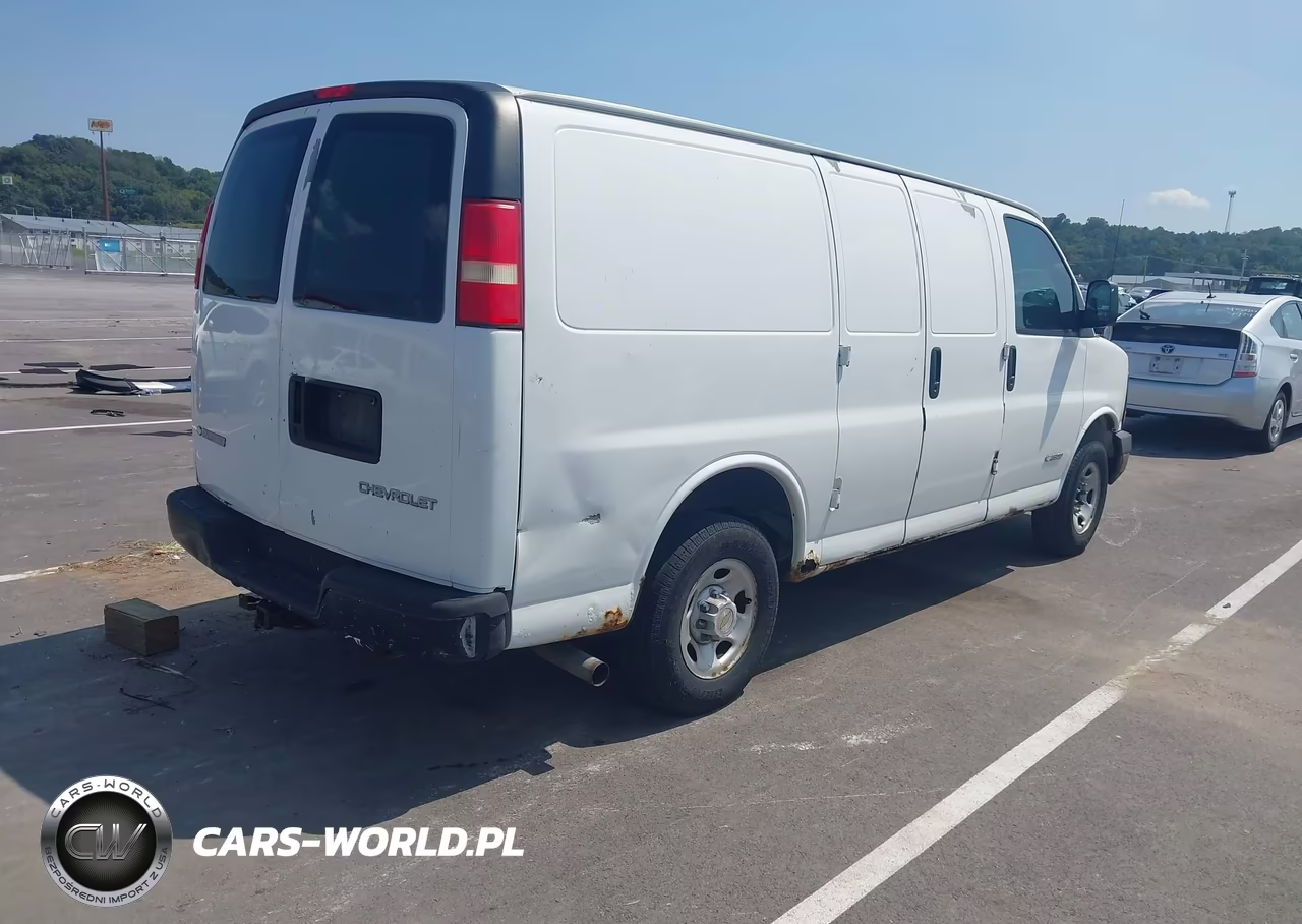 2003 Chevrolet Express VIN:1GCGG25U131196126 - 4