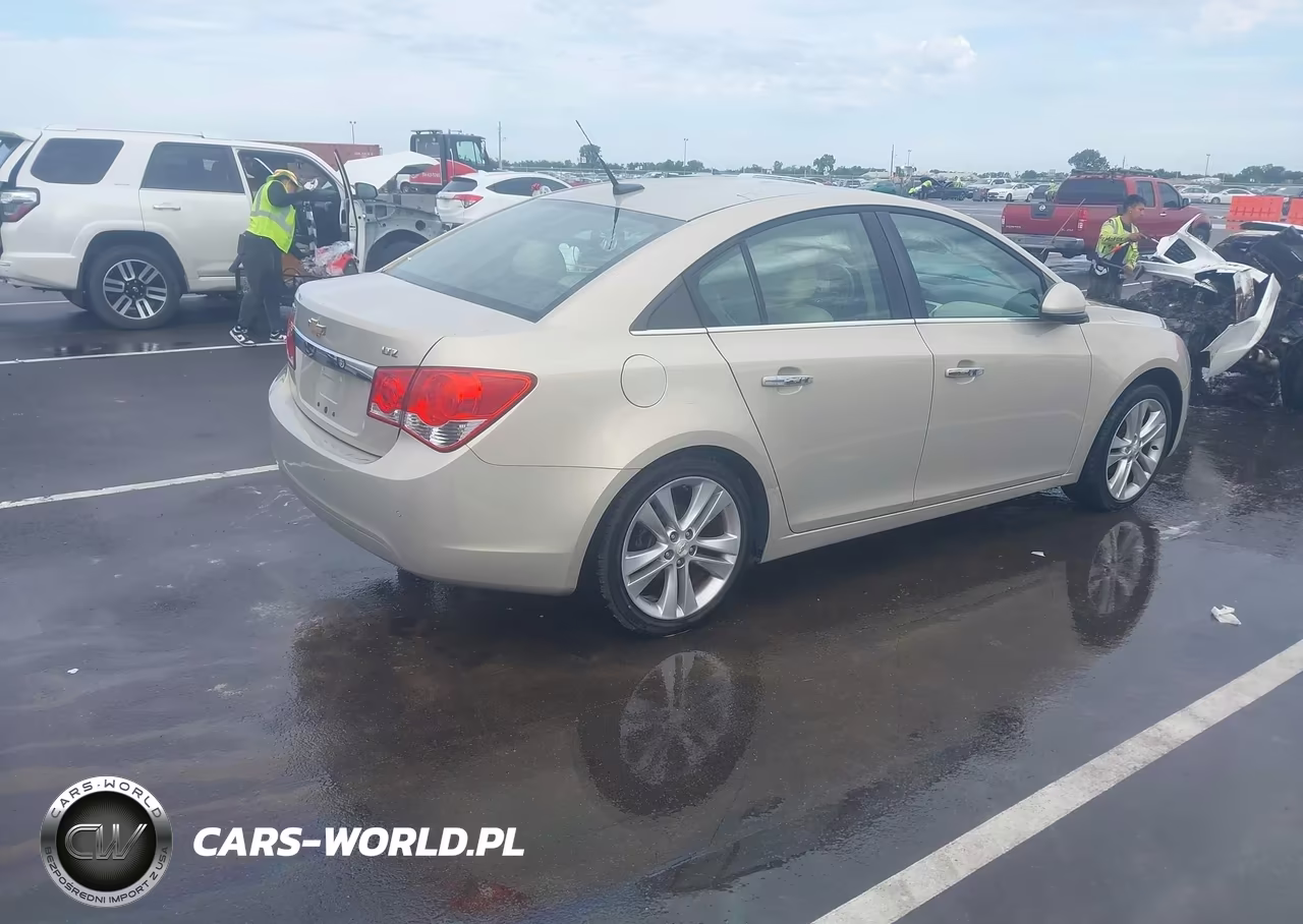 2011 Chevrolet Cruze Ltz VIN:1G1PH5S98B7107784 - 4