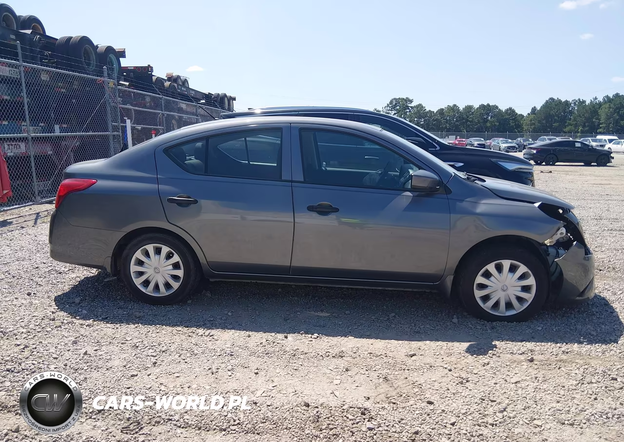 2016 Nissan Versa 1.6 S VIN:3N1CN7AP1GL845023 - 14