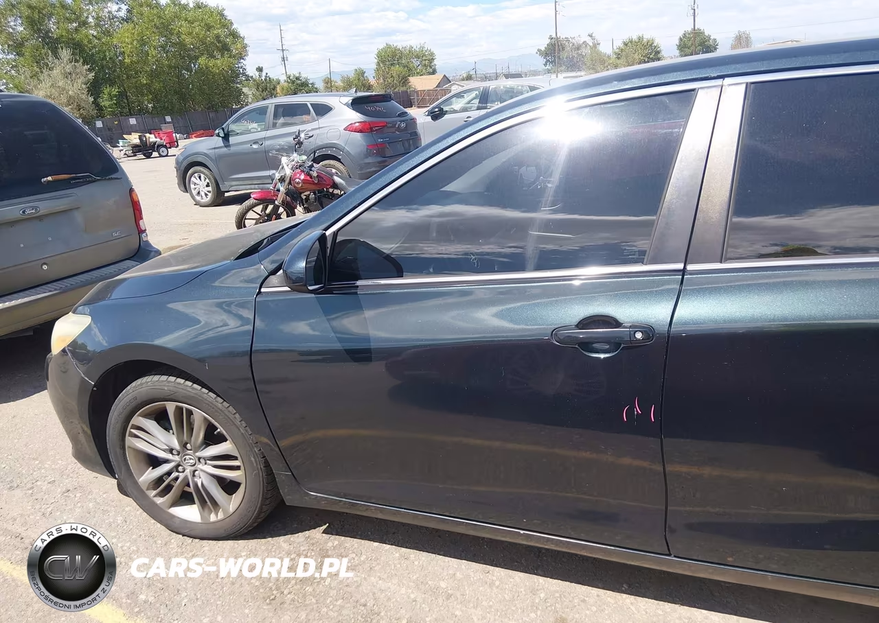 2015 Toyota Camry Se VIN:4T1BF1FK0FU039254 - 14