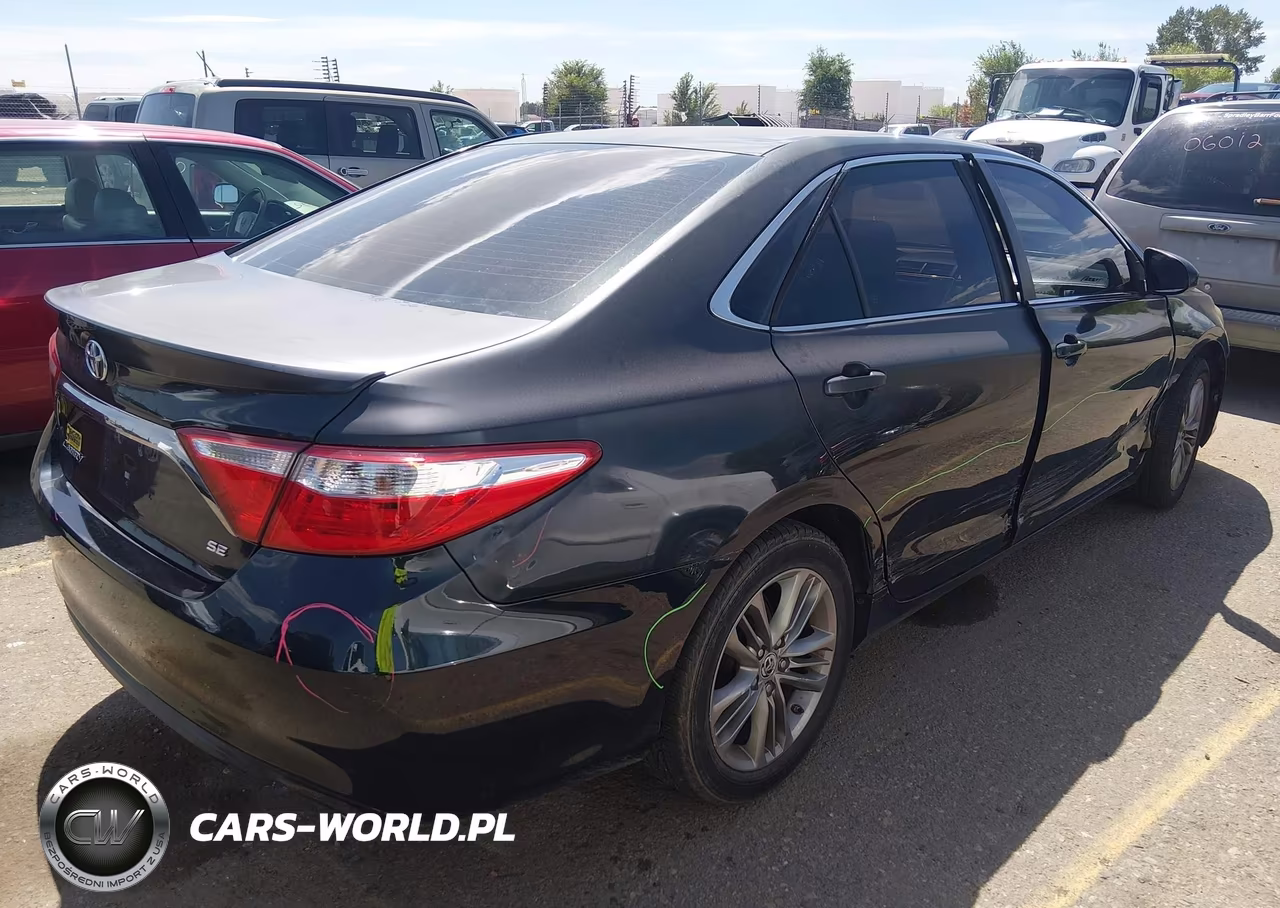 2015 Toyota Camry Se VIN:4T1BF1FK0FU039254 - 4